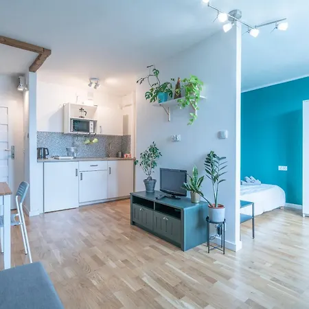 In The Center Of Apartment Breslau